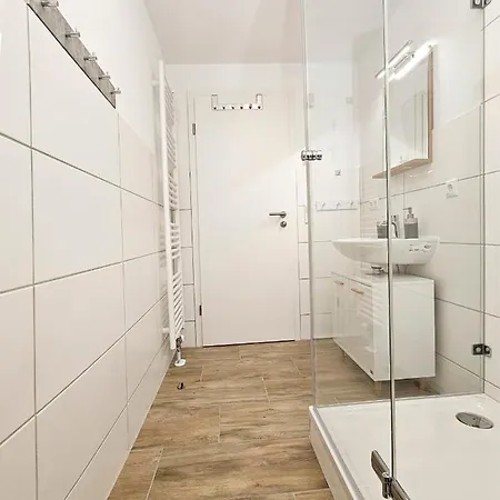 Schoene Ferienwohnung 80M2, 3 Schlafzimmer, 2 Baeder, Zentrumnah, 3Og Erfurt Exterior foto