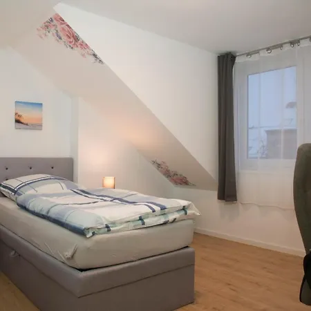 Schoene Ferienwohnung 80M2, 3 Schlafzimmer, 2 Baeder, Zentrumnah, 3Og Erfurt Exterior foto