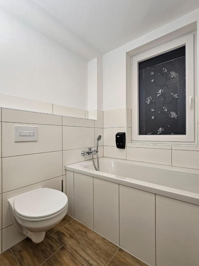 Schoene 80m2, 3 Schlafzimmer, 2 Baeder, Zentrumnah, 3og Эрфурт