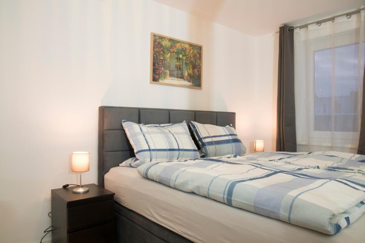 Schoene 80m2, 3 Schlafzimmer, 2 Baeder, Zentrumnah, 3og