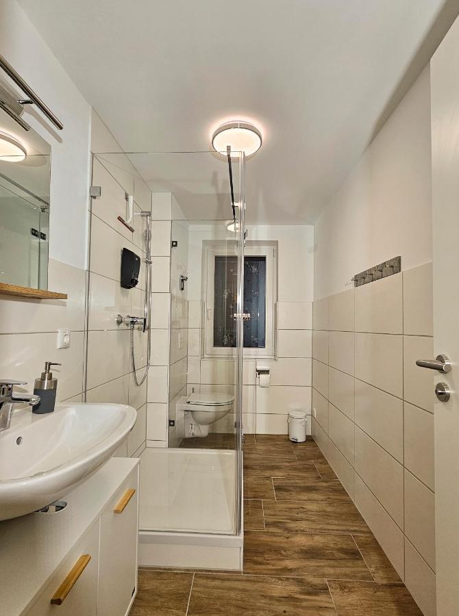 Schoene 80m2, 3 Schlafzimmer, 2 Baeder, Zentrumnah, 3og Erfurt