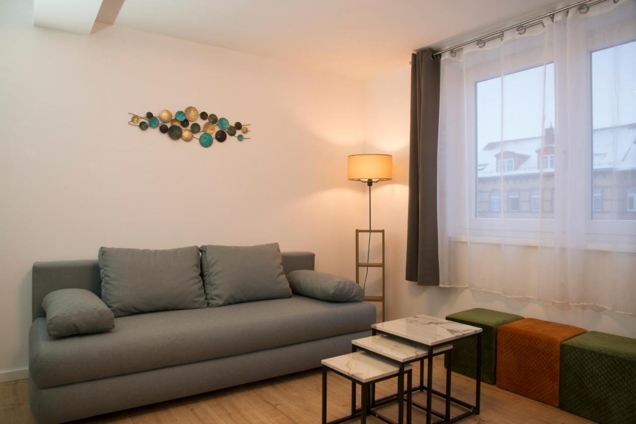 Schoene 80m2, 3 Schlafzimmer, 2 Baeder, Zentrumnah, 3og