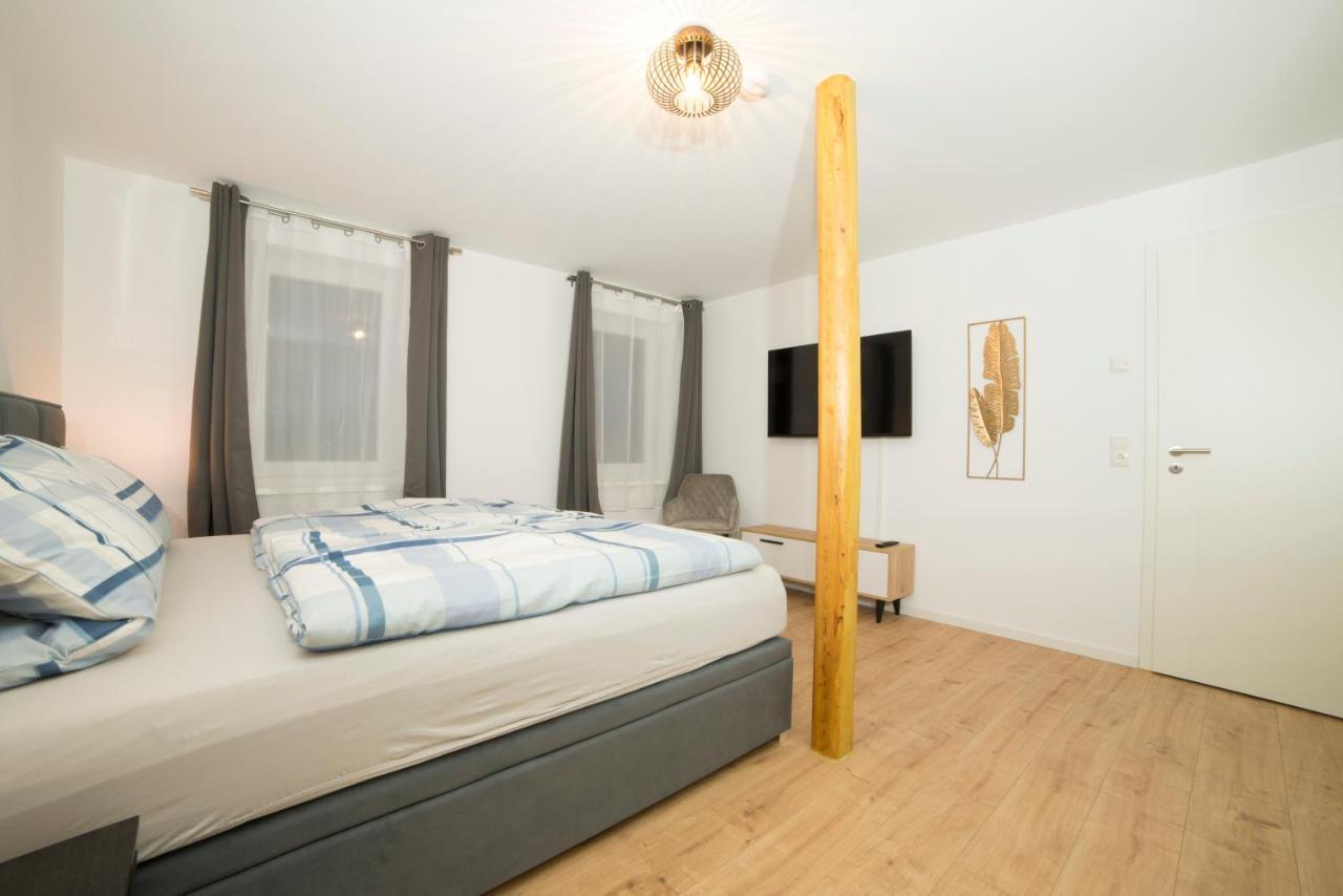 Apartment Schoene 80m2, 3 Schlafzimmer, 2 Baeder, Zentrumnah, 3og *