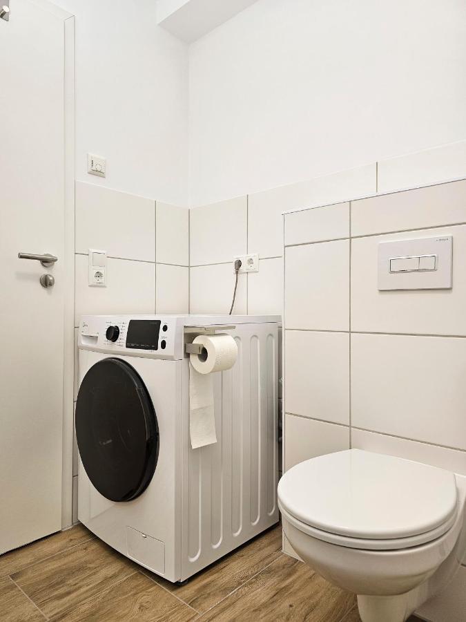 Apartment Schoene 80m2, 3 Schlafzimmer, 2 Baeder, Zentrumnah, 3og Erfurt