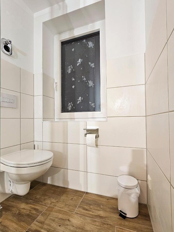 Schoene 80m2, 3 Schlafzimmer, 2 Baeder, Zentrumnah, 3og Апартаменты Эрфурт