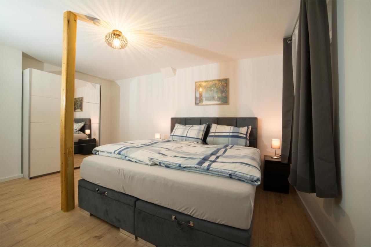 Schoene 80m2, 3 Schlafzimmer, 2 Baeder, Zentrumnah, 3og